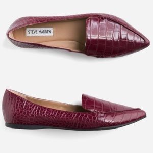 EUC Steve Madden Feather Loafer Flats